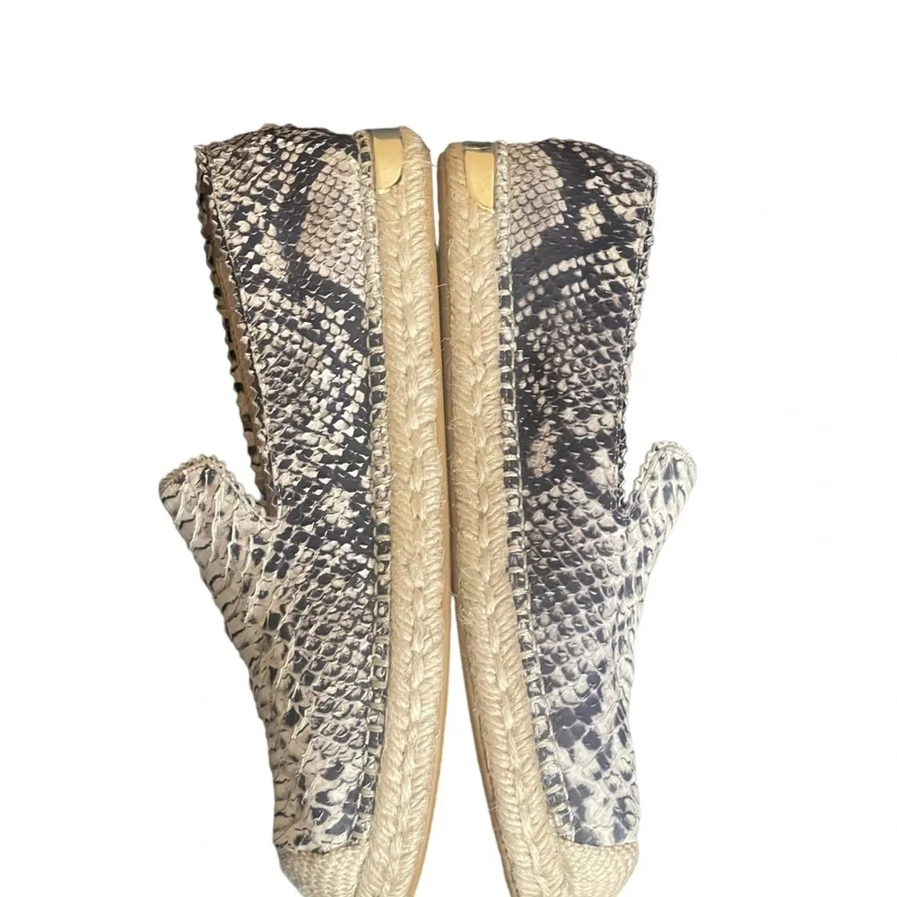 Stuart Weitzman Catalan Snake Print Leather Slip on Espadrille Natural size 5M